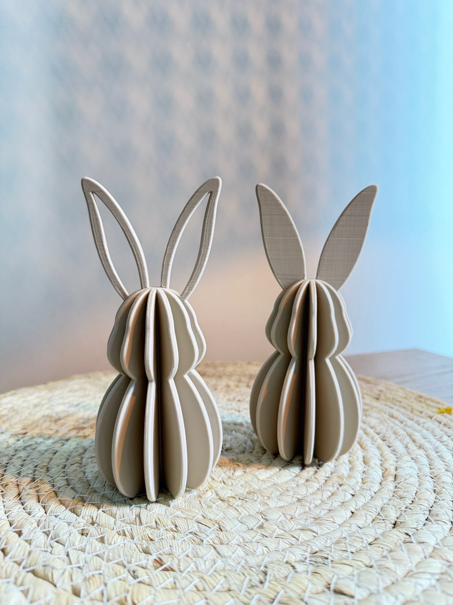 Dekorative Osterhasen – Set aus 2 Figuren